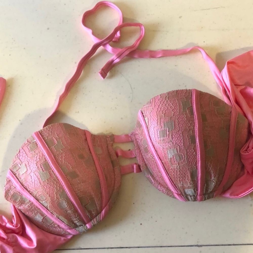 L Beach Bunny Bikini Top